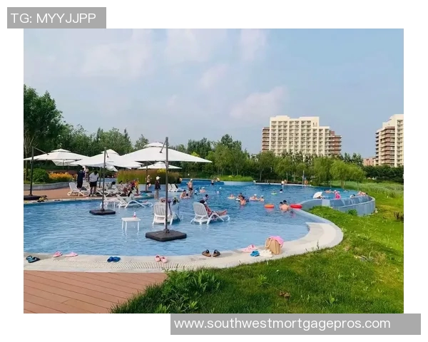 泳池安全防护全攻略确保孩子与成人享受安全清凉的夏季水上时光